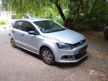 Авто Volkswagen Polo 2015 № 8189284