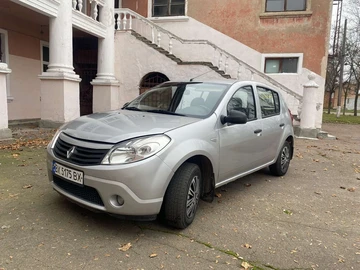Авто Renault 4 2010 № 8189470