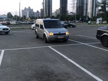 Авто Ford Tourneo Connect 2003 № 8189594
