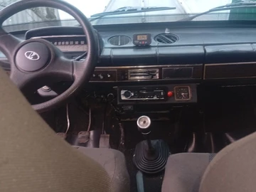 Авто ВАЗ 21101 1986 № 8189813