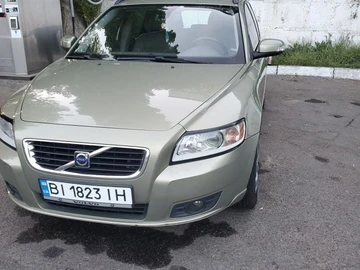 Авто Volvo V50 2007 № 8189908