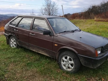 Авто ВАЗ 2109 1995 № 8189915