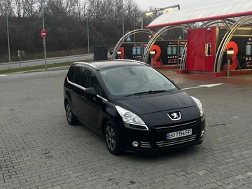 Авто Peugeot 5008 2010 № 8189953