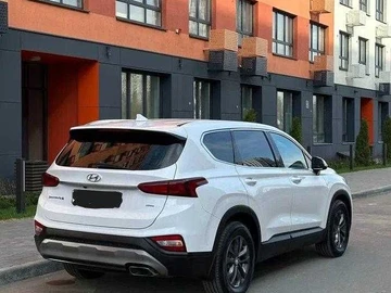 Авто Hyundai Santa Fe 2019 № 8190248