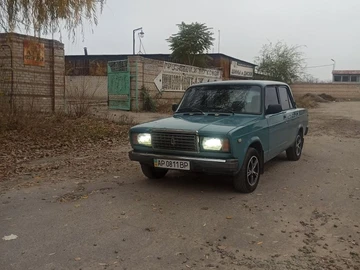 Авто ВАЗ 2107 2004 № 8190387