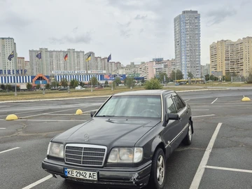 Авто Mercedes E Серия 1993 № 8190432