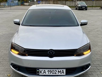 Авто Volkswagen Jetta 2011 № 8190435
