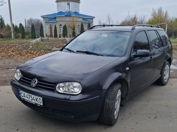 Авто Volkswagen Golf 2001 № 8190535