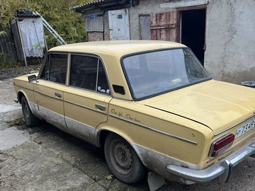 Авто ВАЗ 2103 1976 № 8190557