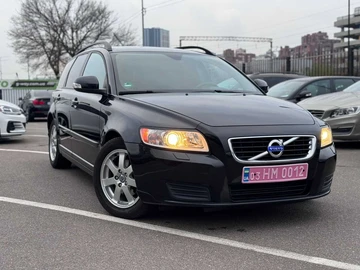 Авто Volvo V50 2010 № 8190571