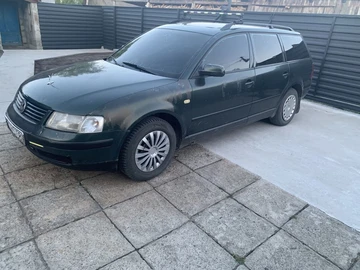 Авто Volkswagen Passat Variant 1999 № 8190748