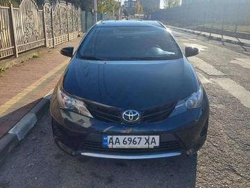 Авто Toyota Auris 2013 № 8190800