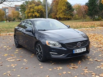 Авто Volvo S60 2015 № 8190979