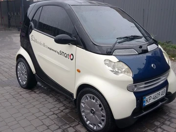 Авто smart Fortwo 2003 № 8191006