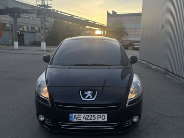 Авто Peugeot 5008 2010 № 8191059