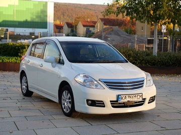 Авто Nissan Tiida 2010 № 8191063