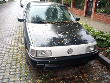 Авто Volkswagen Passat Sedan 1993 № 8191251