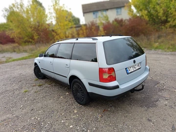 Авто Volkswagen Passat Variant 2001 № 8191432