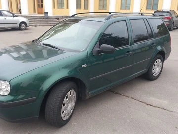 Авто Volkswagen Golf 2001 № 8191752