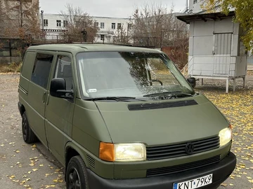 Авто Volkswagen Transporter 2000 № 8191755