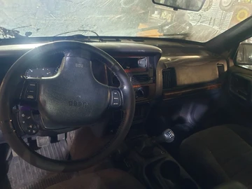 Авто Jeep Cherokee 1996 № 8191822