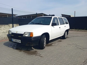 Авто Opel Kadett 1986 № 8192065