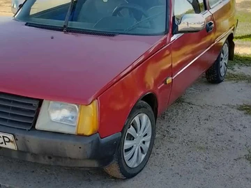 Авто ЗАЗ Таврия 2002 № 8192232