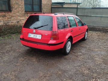 Авто Volkswagen Golf 1999 № 8192359