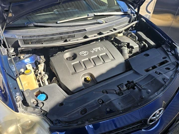 Авто Toyota Auris 2008 № 8192384