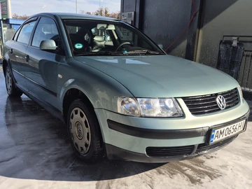 Авто Volkswagen Passat Sedan 1999 № 8192649