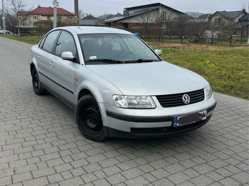 Авто Volkswagen Passat Sedan 1997 № 8192772