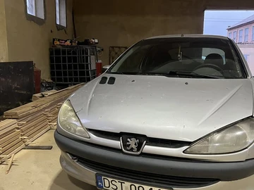 Авто Peugeot 206 2000 № 8192799