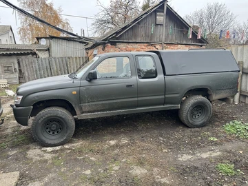 Авто Toyota Hilux Pick Up 2000 № 8192807