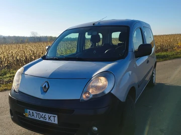 Авто Renault Kangoo Passenger 2012 № 8192917