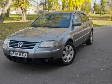 Авто Volkswagen Passat Sedan 2003 № 8192936