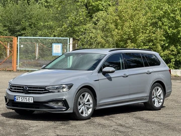 Авто Volkswagen Passat Variant 2023 № 8193061