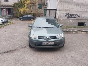 Авто Renault 4 2005 № 8193067