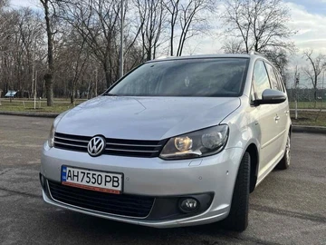 Авто Volkswagen Touran 2013 № 8193109