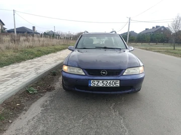 Авто Opel Vectra 1997 № 8193251