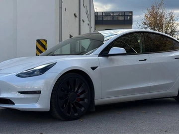 Авто Tesla Model 3 2021 № 8193374