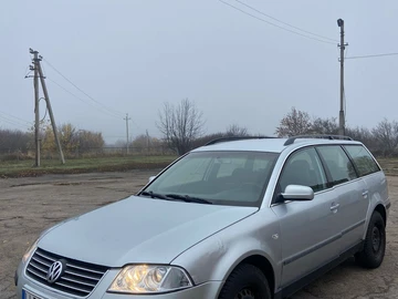 Авто Volkswagen Passat Variant 2004 № 8193377