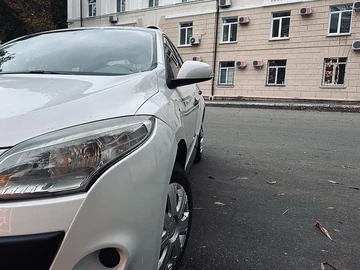 Авто Renault Megane 2010 № 8193390