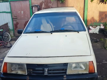 Авто ВАЗ 2109 1989 № 8193706