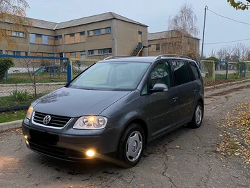 Авто Volkswagen Touran 2006 № 8193728