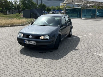 Авто Volkswagen Golf 2001 № 8193746
