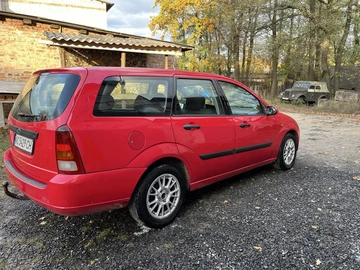 Авто Ford Focus 2000 № 8193961