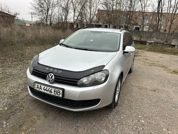 Авто Volkswagen Golf 2010 № 8194100