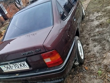 Авто Opel Vectra 1992 № 8194106