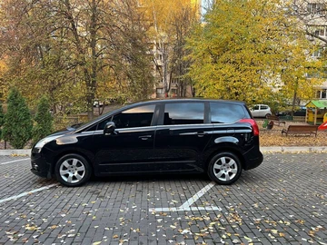 Авто Peugeot 5008 2013 № 8194116