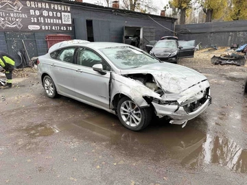 Авто Ford Fusion Usa  2019 № 8194138